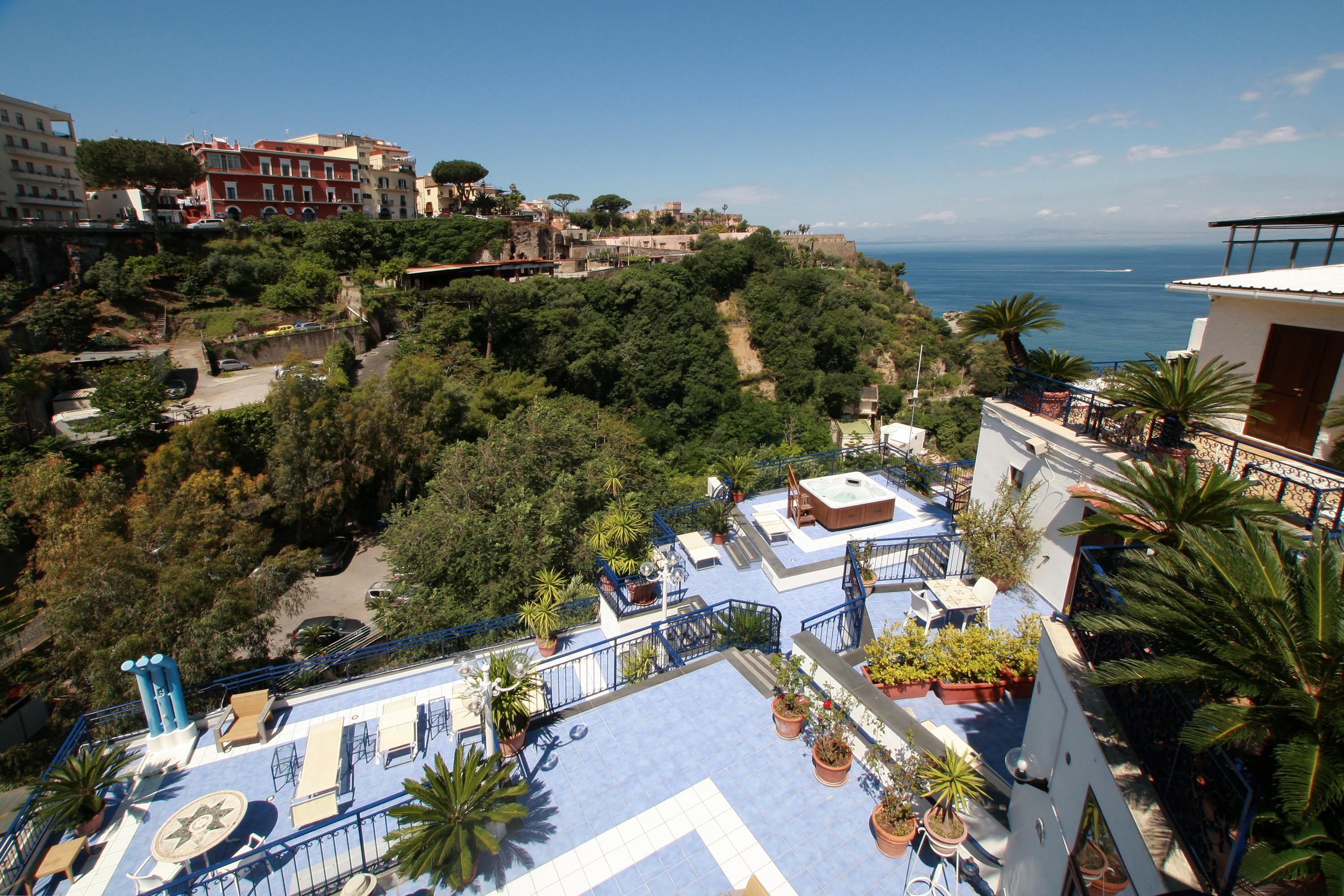 Hotel Oriente Vico Equense Exterior photo